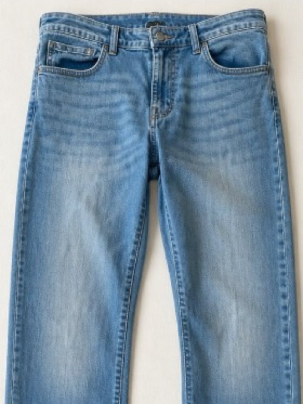 Lazer Straight Fit Jeans – Men’s 34x32 – Classic Blue Denim